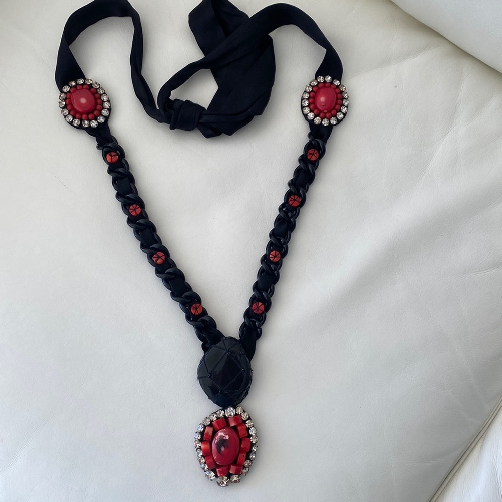 Ranjana Khan beautiful necklace with ribbon